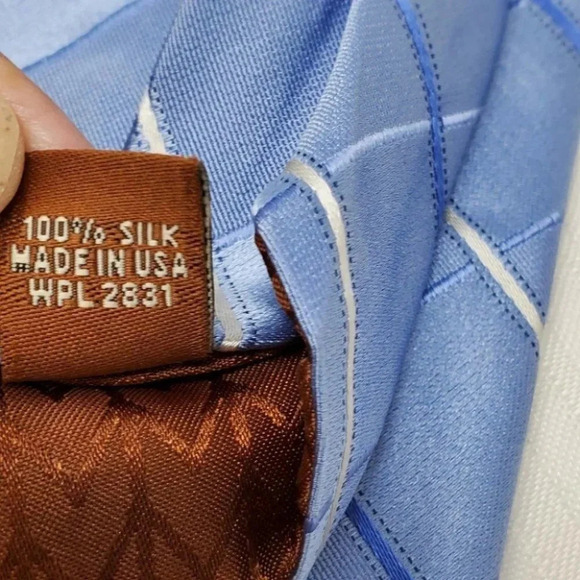 Michael Kors Slim Fit  Blue Satin Silk Neck tie - Picture 2 of 8